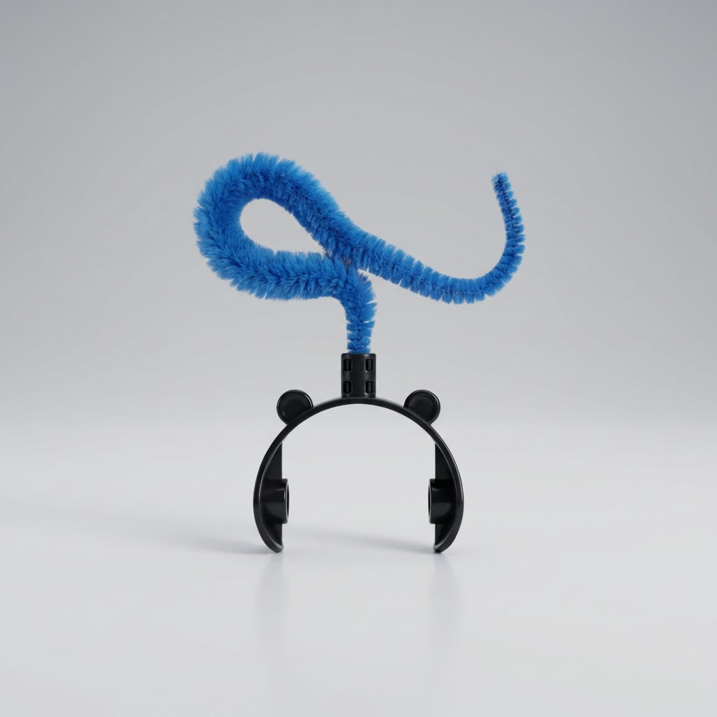 Blauwe pluche reserve-staart met zwarte bevestigingsbeugel voor de Interactieve Kattenbal met Pluche Staart.